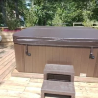 Réalisation Terrasse en bois sur structure avec accès spa en Essonnes, près d Etampes