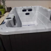 Réalisation Vue intérieure d’un spa avec finition ergonomique