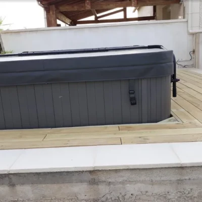 Spa de nage installation spa nage etampes mereville terrasse bois lamelle