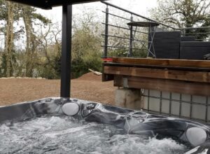 Nos Spas spa detente nage bain bouillonnant avec terrasse bois etampes orleans